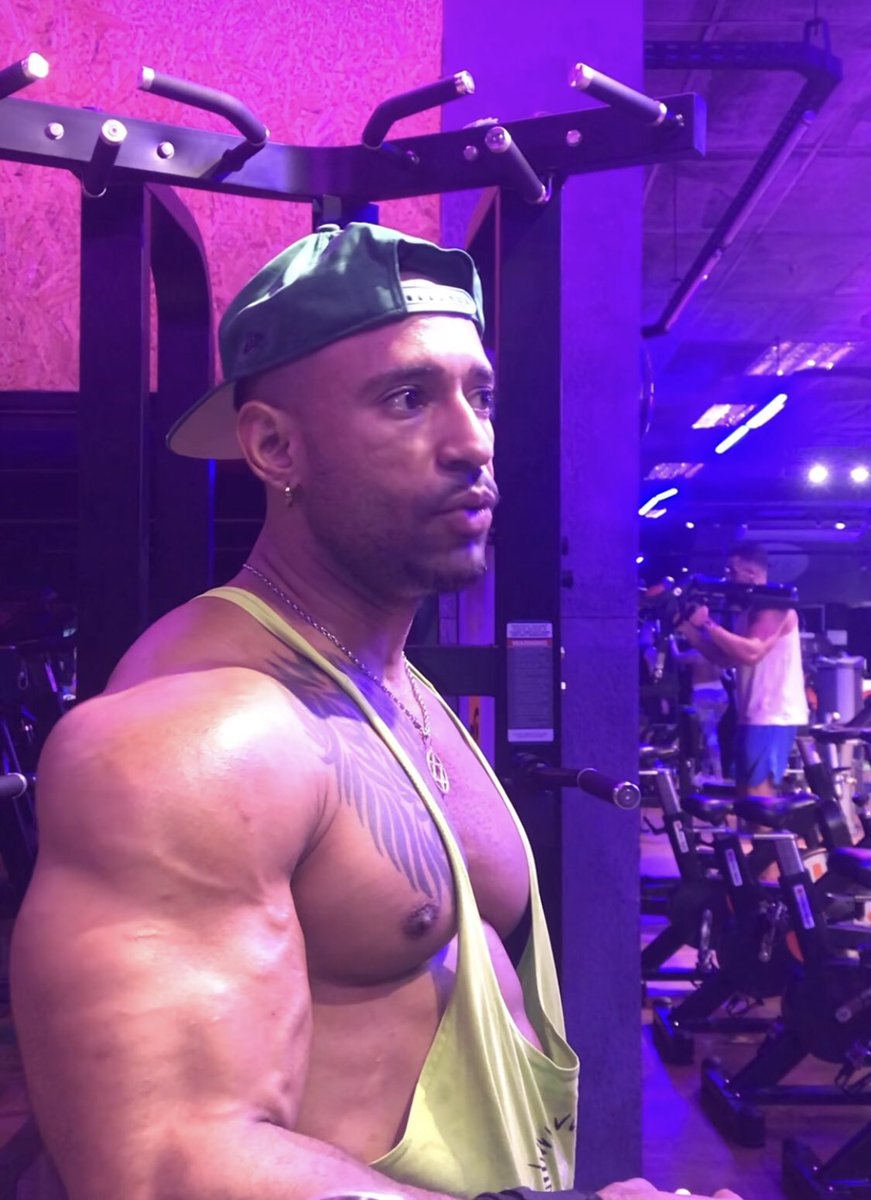 decanteira's tweet photo. canteira pela sombra baby.

Instagram oficial: https://t.co/UzbQIFCSFF

WhatsApp para consultoria on-line: https://t.co/pSoymOcMso

Canal no YouTube: https://t.co/BKSTMzfWqO

#maromba #hormonios #musculação #filosofia
#decanteira #fisiculturismo https://t.co/oDSH17IX7m