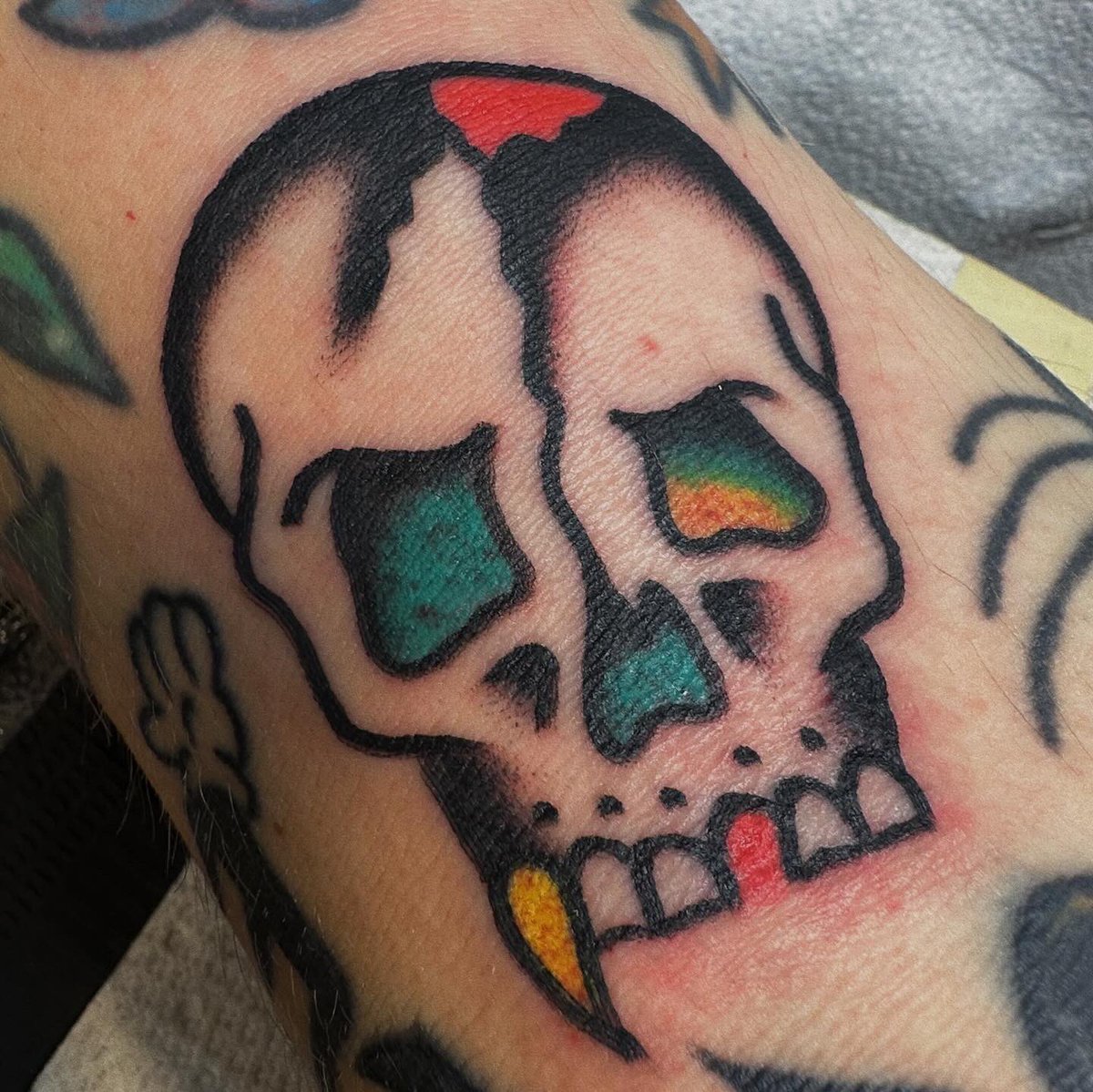 zanegreyx's tweet photo. some tattoos! 
if you’re in portland and wanna get somethin done just shoot me a message on instagram @zanegreytattoo 🥰🥰🥰🥰 https://t.co/8f2DkaT9H0