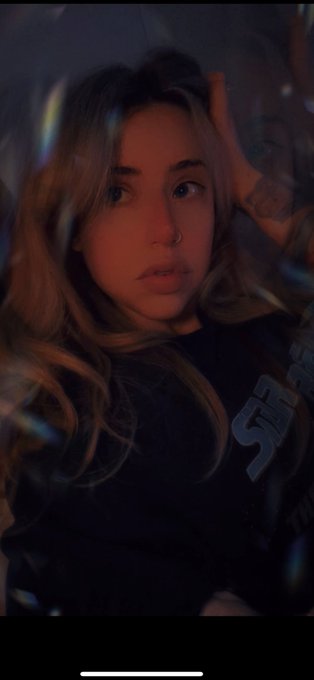 Happy holidaze ✨ https://t.co/JWnJeM2Epo