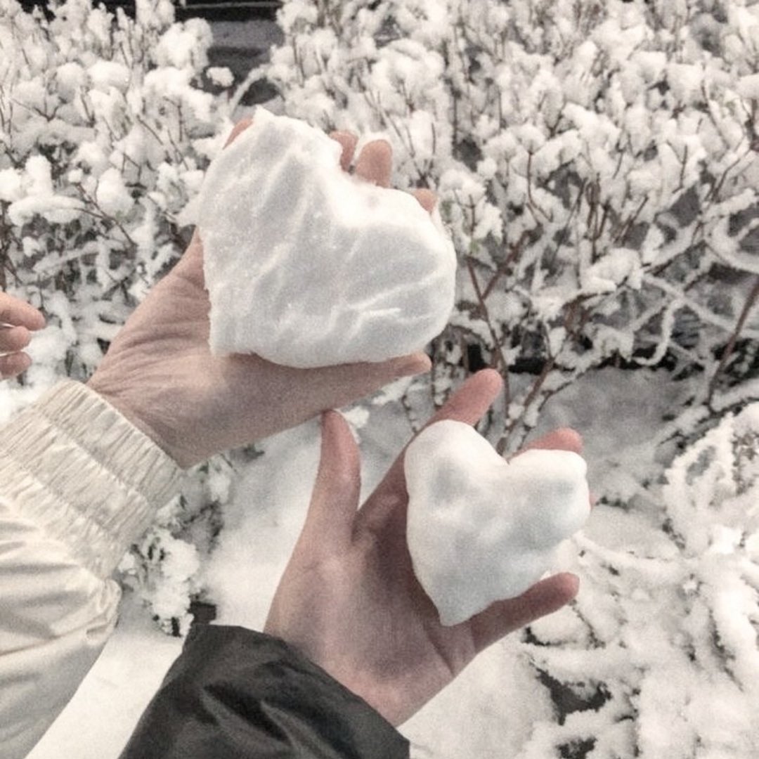 jeremycecybot's tweet photo. ❄️—Christmas with jeremycecily https://t.co/FBwGAhSl7C