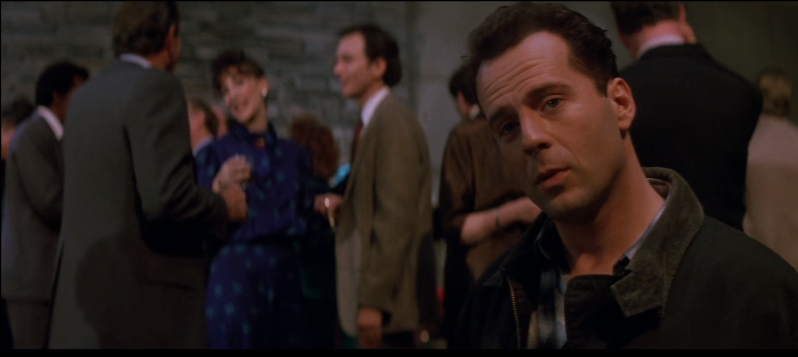 curley's tweet photo. watching die hard in discord, times to hans gruber falling from nakatomi plaza at exactly midnight EST. come chill. <3 https://t.co/lcg4AwNhwn