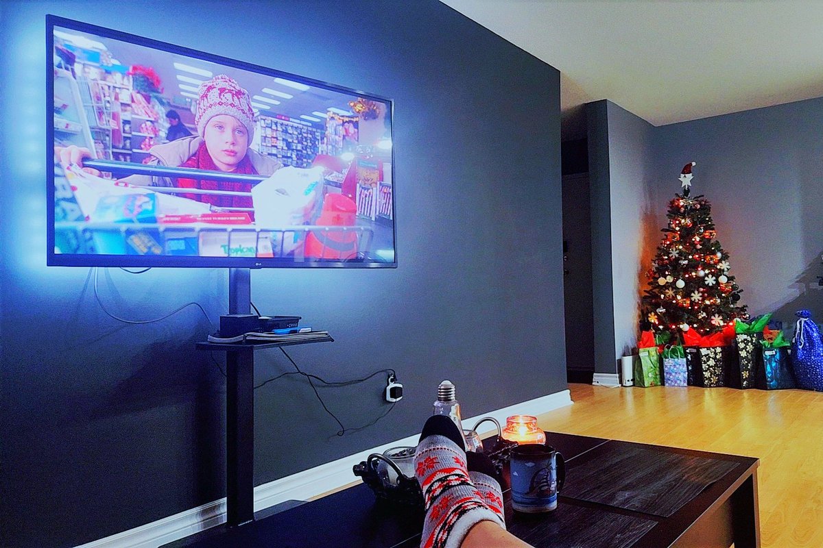 jxbaaaby's tweet photo. ☃️🎄🎁 ᴍᴇʀʀʏ ᴄʜʀɪꜱᴛᴍᴀꜱ ᴇᴠᴇ ..
#happyholidays #tistheseason #christmas2023 #festivusfortherestofus #christmasvibes https://t.co/vQp03OIQuf