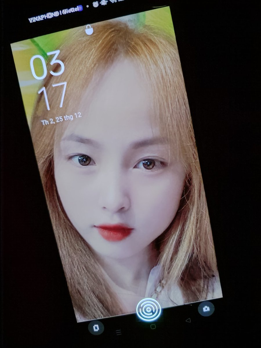 Đêm noel thật ý nghĩa ấm áp đến nỗi đắp 2 chăn vẫn rét run lên😎 mk k sống thẹn với lòng chẳng sợ trời chẳng sợ đất☺☺ chỉ sợ k có tiền thôi😎
Chéo nào ae☺