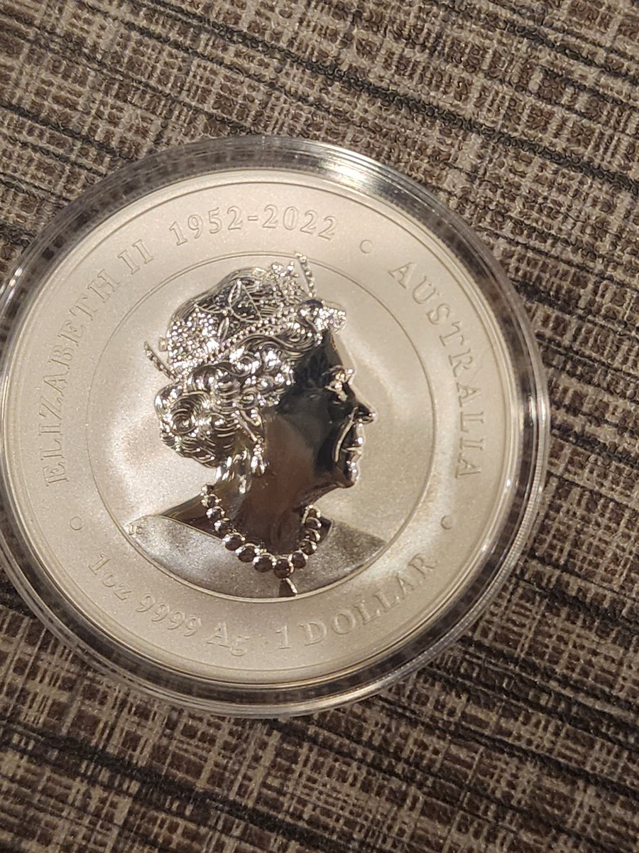shyted88's tweet photo. 2024 Australia 1 oz Silver Lunar Dragon BU (Series III)
With gold bu
#silversqueeze #silvercoin #stacking https://t.co/ERhWV6BK3a