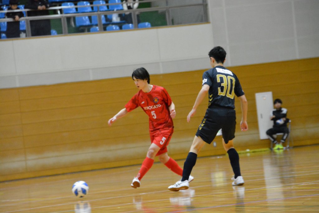 robogato2003's tweet photo. 今年も兄弟対決を制し準優勝という結果になり、全日本フットサル選手権東海大会の切符を手に入れました！
応援ありがとうございました！

1月21•22日に開催される東海大会の日程が分かり次第報告させて頂いきます！

#ロボガト
#ROBOGATO
#mosh
#moshtokyo https://t.co/HHPfujzRIz