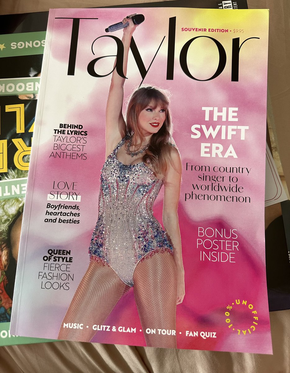 taylorsjem's tweet photo. a very swiftie christmas 😛 https://t.co/1vW4i6utPx