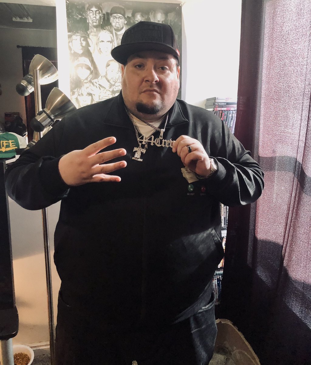 fattghiphop's tweet photo. 44 Crew 4 Life!!!
#FattGHipHop #FortyFourCrewEnt #44CrewClothingCo #LifersUG #Rapper #HipHop #TouringArtist #UnsignedArtist
#UtahRapper #MountainWestRapper https://t.co/E2LK7b0Sdo