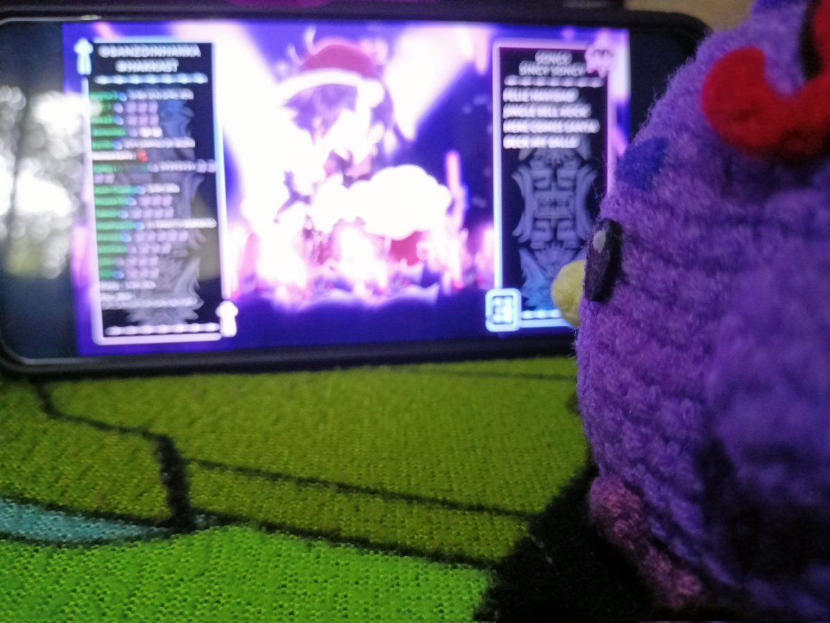 ushiijiji's tweet photo. Watching the Christmas Karaoke stream with this chonk
#HakHakHak #Hakkmas https://t.co/LfKsx450fn