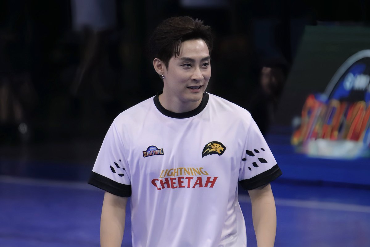 greatthanawin's tweet photo. Finally a pic of him, kakainlab ka tol! 🥰
#winpw #winion https://t.co/oSDgn9RBan