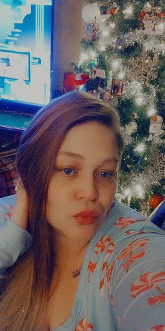 Merry Christmas 🎁 https://t.co/iosbLfKVk1