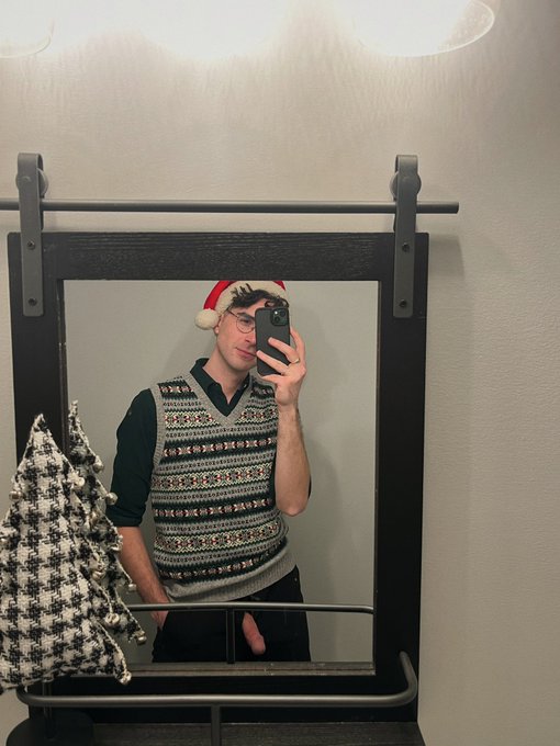 I guess this wasn&rsquo;t as sneaky of a story as I thought&hellip;  Insta Vs.                                 Twitter