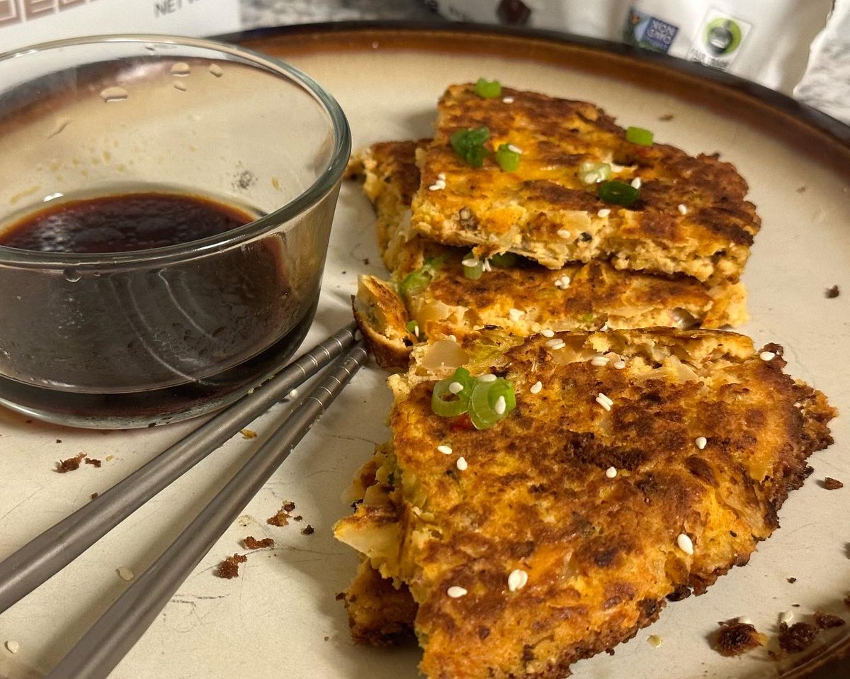 kphanner's tweet photo. KP Cakes🥞🥞🥞
13g Protein | 4g Net Carbs

I try my hand in cooking a few times a year where I actually attempt to make the food taste good. Might be my new fav food!

Introducing, my version of kimchi pancakes… the NEW and IMPROVED version! Coming to a street corner near you👨🏻‍🍳 https://t.co/hRhtKIg47l