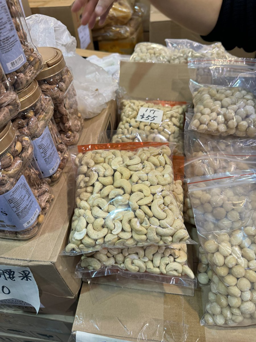 DungTienNguyen4's tweet image. Now you can get the factory deal for cashew kernels at $10/kg

#danielmachine