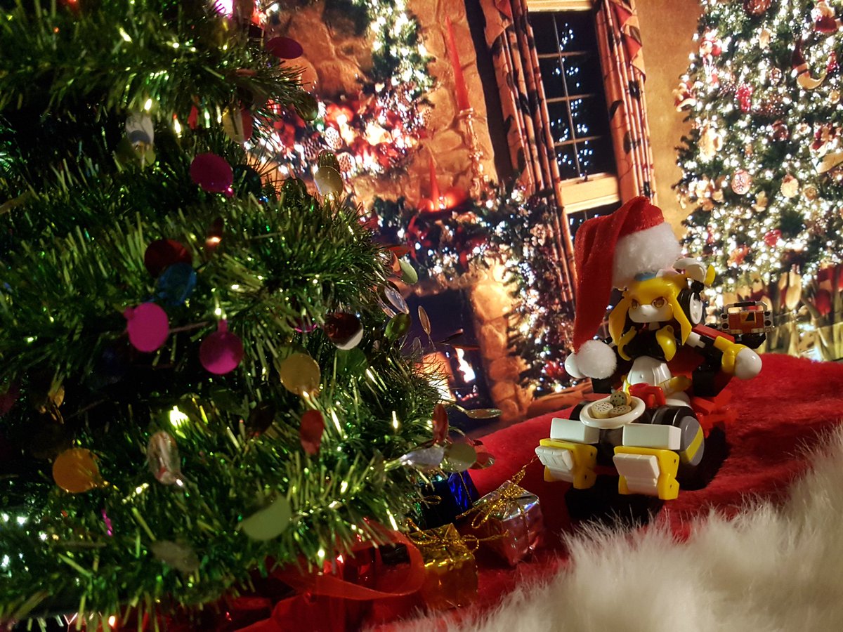 TheLocalBard's tweet photo. Merry Christmas everyone! Hope you all have a good one!
#BigFirebirdToy #MagicHenshin #ThunderLight #RobotGirls #MerryChristmas #HappyHolidays #ToyPhotography @Phoenix_BFB https://t.co/CzWD22uVhi