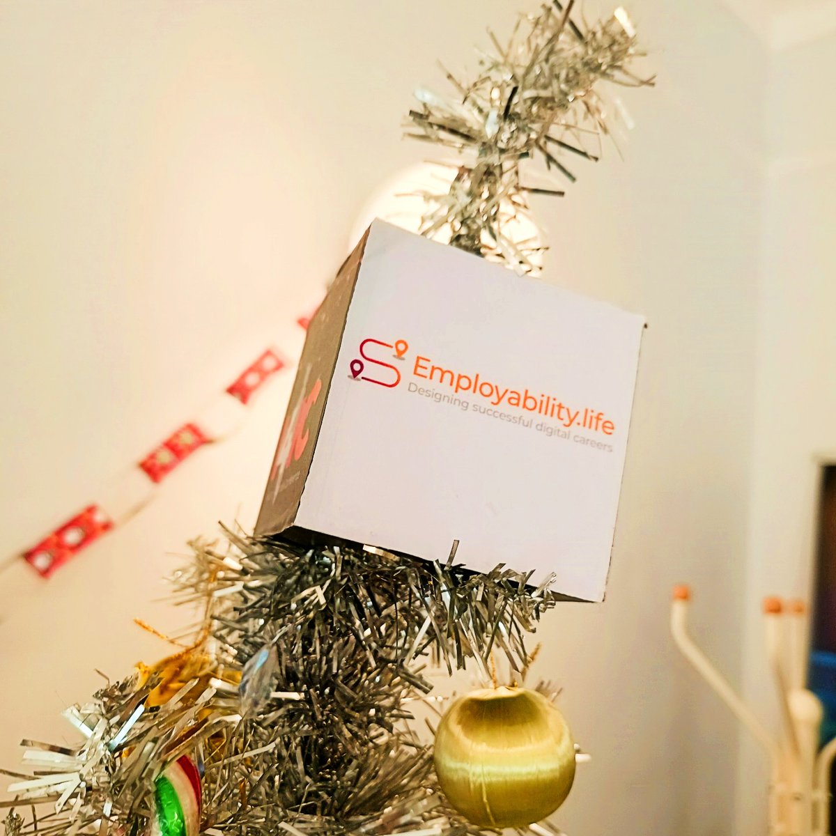 Emplifenetwork's tweet photo. Your continued hard work and dedication has made our rapidly-growing community a positive and supportive place to communicate and grow. We even have some really exciting news for 2024, with many more opportunities for everyone. https://t.co/W4KPV94ZiI