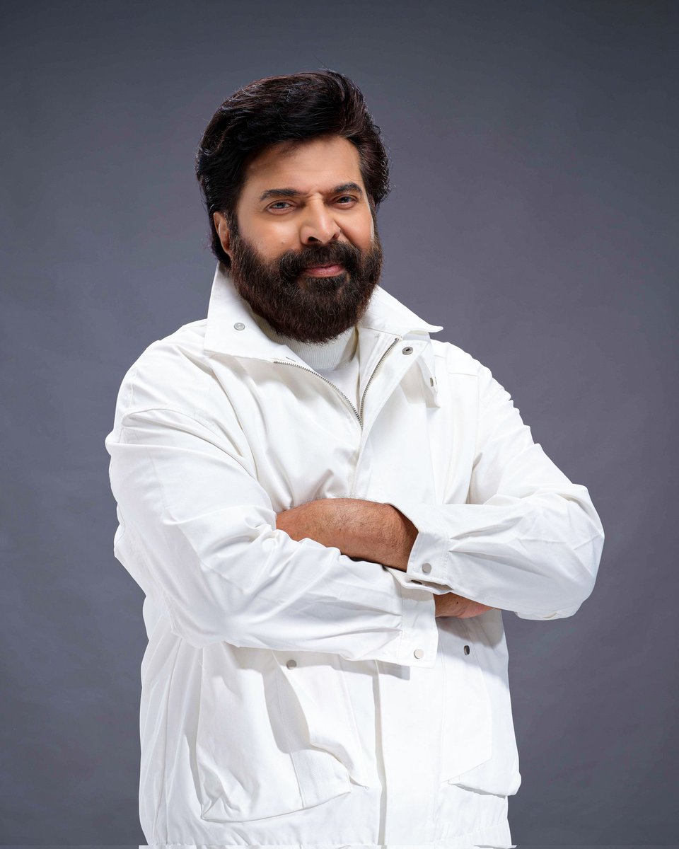 mammukka's tweet photo. Wishing Everyone a Merry Christmas 😊 https://t.co/GjbQKgBIvC