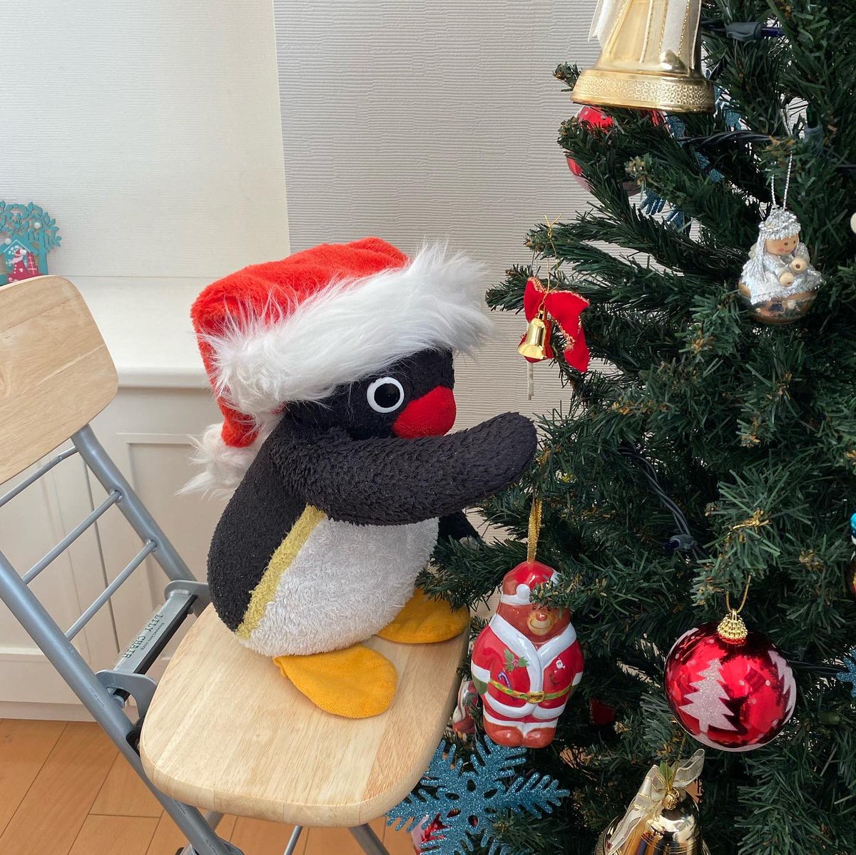 pingmyping's tweet photo. 🐧🙂🎄 https://t.co/5nrUFzkemR