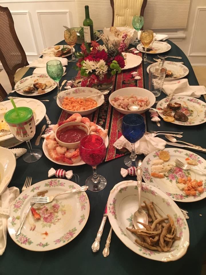 rodey_dr's tweet photo. @AlishaGrauso I tried to take a before photo but things were hectic. Shrimp, lobster tail, calamari, scallops, spaghetti with anchovies, smelt https://t.co/SOwqAmp1kQ