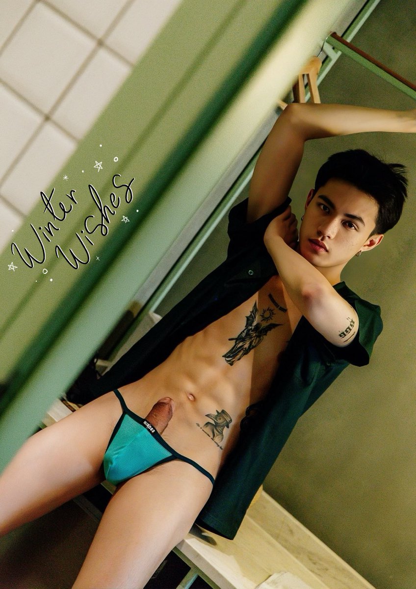 🎄 คริสมาต์แล้ว อย่าลืมคิดถึงกันบ้างนะ 
🚀 Rocket No.12 Ebook + VDO (25.20 min)
Download 18+> bit.ly/2YuGSme
ไม่มีบัตรเครดิต> shorturl.asia/ZlkwM

💥 จรวดลำที่ 12 เปิดซิงนายแบบน้องใหม่อีกแล้ว จรวดใหม่หนุ่มพุฒหนุ่มสายอาร์ท ยิ้มสดใสเข้มก็เท่ห์จับใจ สายติสที่คุณจะติดใจ