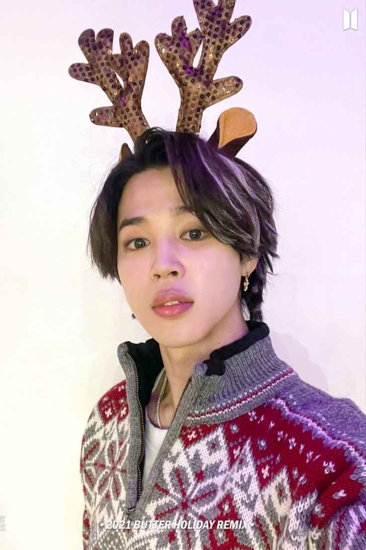 Jiminshiitboy13's tweet photo. QUERIDAS HERMANAS JIMINISTAS🥹

Les deseo una FELIZ NAVIDAD, que tengan una hermosa noche buena🎄🎅🏼

Que LINDO haberlas conocido y unirnos en amor por nuestro #JIMIN 

Un diciembre distinto y nostálgico  donde JIMIN NO ESTÁ 🥺🥹

Pero sigamos trabajando por el,ABRAZO A TODAS🥺🫂 https://t.co/sloQXeocUY