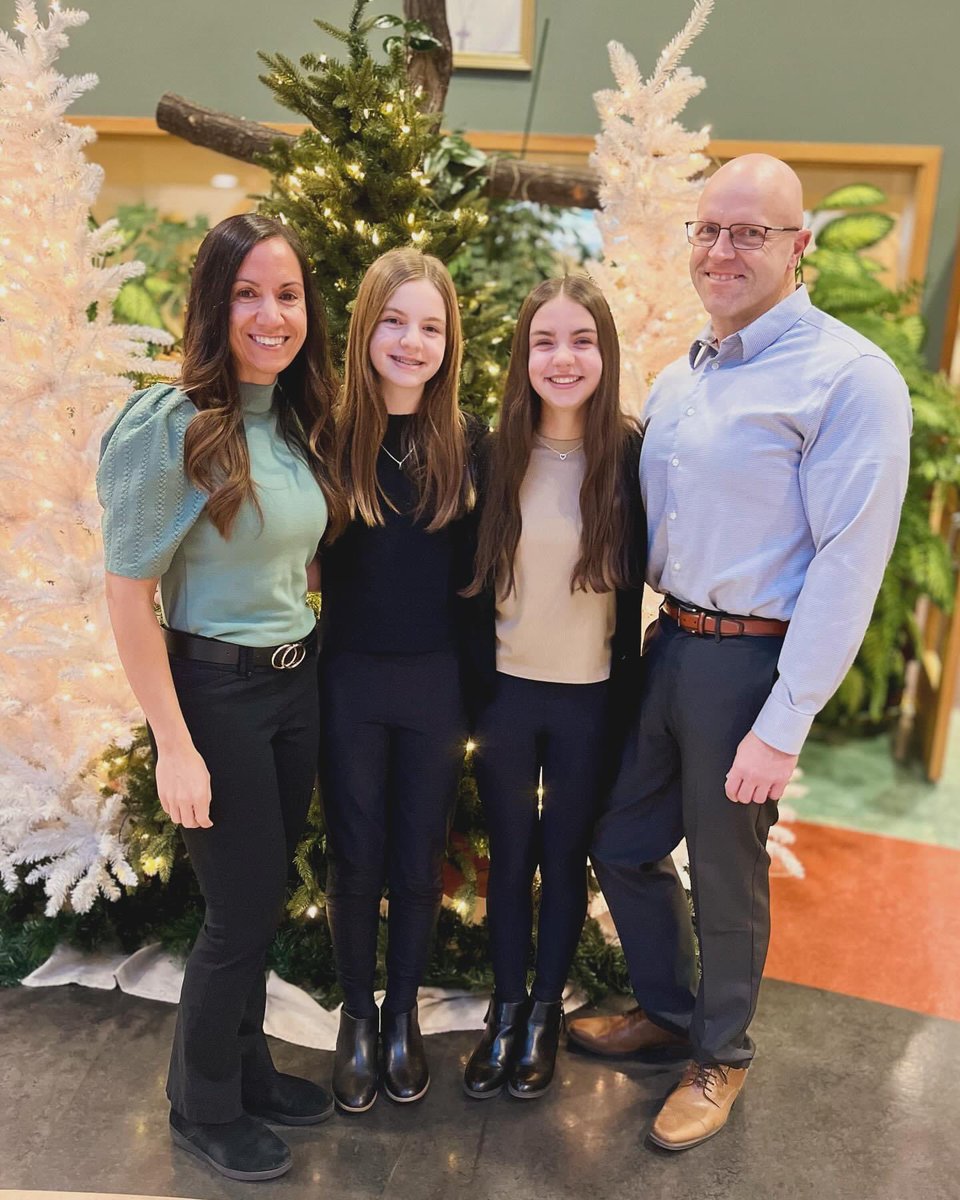 Merry Christmas from the Desnoyers clan ‘23. #BlessedAndGrateful