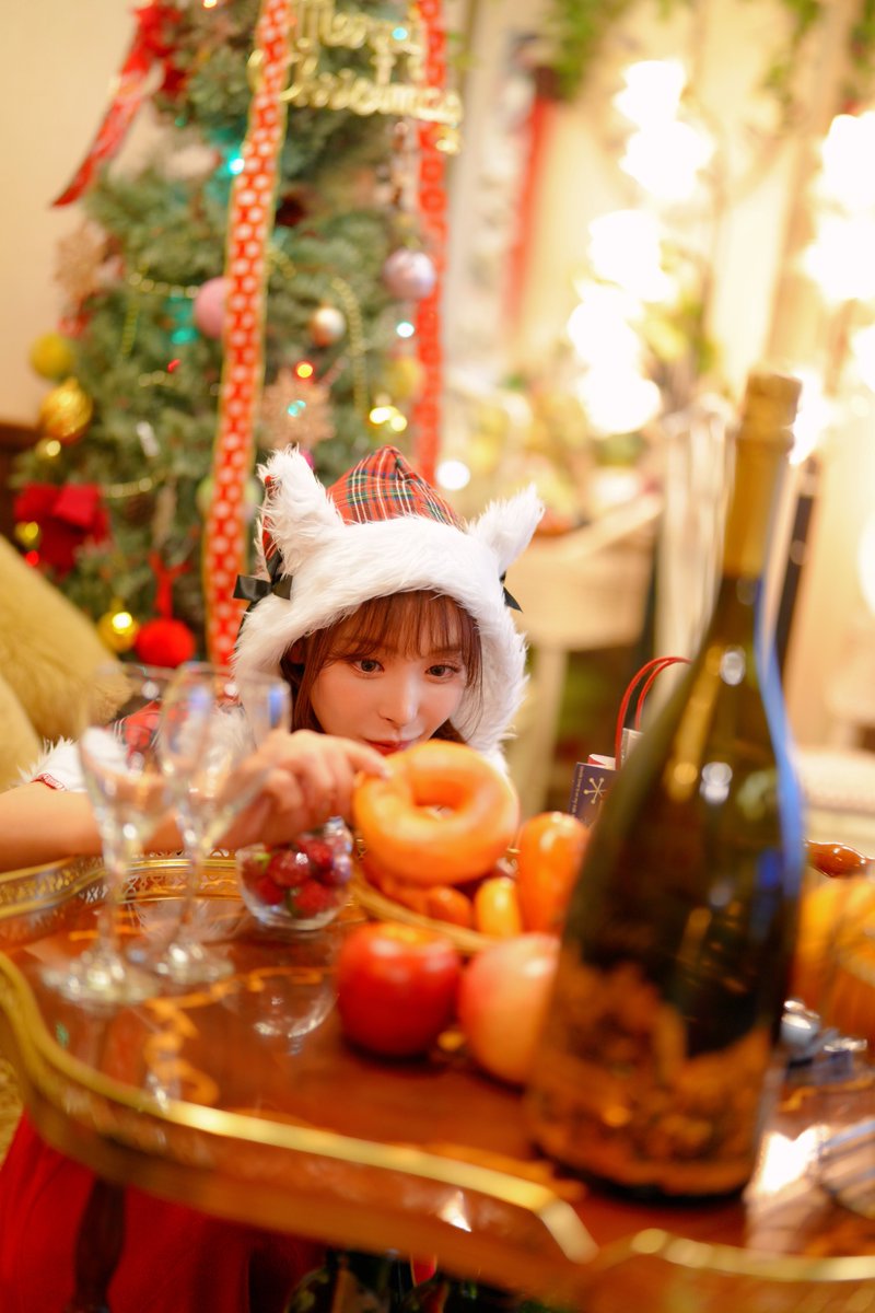 Kana_Momonogi's tweet photo. Merry Xmas〜🎅🌲 https://t.co/LKCEyXN06x
