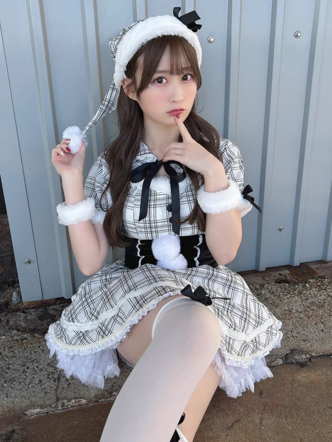 Asian girl Christmas costume