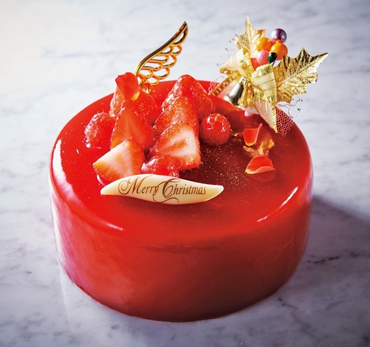 torinochan's tweet photo. クリスマスケーキ、当日急に貰えなくなる→領収書切っていいって言われた→当日店頭で買えて美味しそうなのものって…
てことでシャトレーゼに走って1番高いやつ持って帰った
これうましゅぎた
うちみんな生クリームのケーキ苦手だけどこれなら一瞬で食べれる🥺 https://t.co/gCSWRF7m2Q