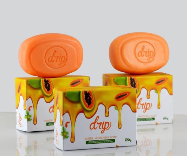 ChildofGrace00's tweet photo. Good morning from @DONJAZZY with Carrot 🥕 brightening Soap 🧼 called #DripSoap. 

Incase you haven't taken your bath 🚿 go to @dripsoapafrica and order yours, smell nice , look presentable 🤩. 

#DripSoap
Merry Christmas🍀🤍 https://t.co/MShgWOb7tC