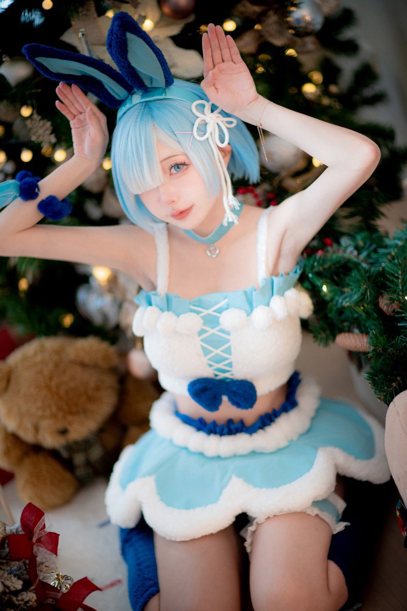 聖誕快樂第一彈🩵
Merry Christmas 
#雷姆 https://t.co/Y5q5YfzsPM