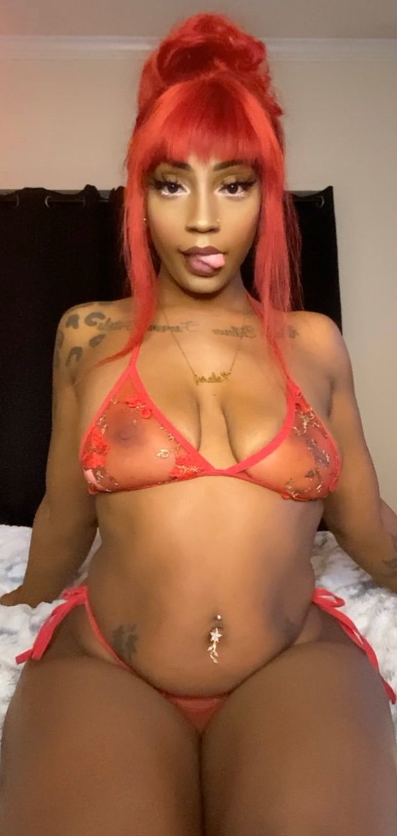 Evilsluttt666's tweet photo. Unwrap this chocolate ❤️‍🔥 https://t.co/j2RAGxLeGD