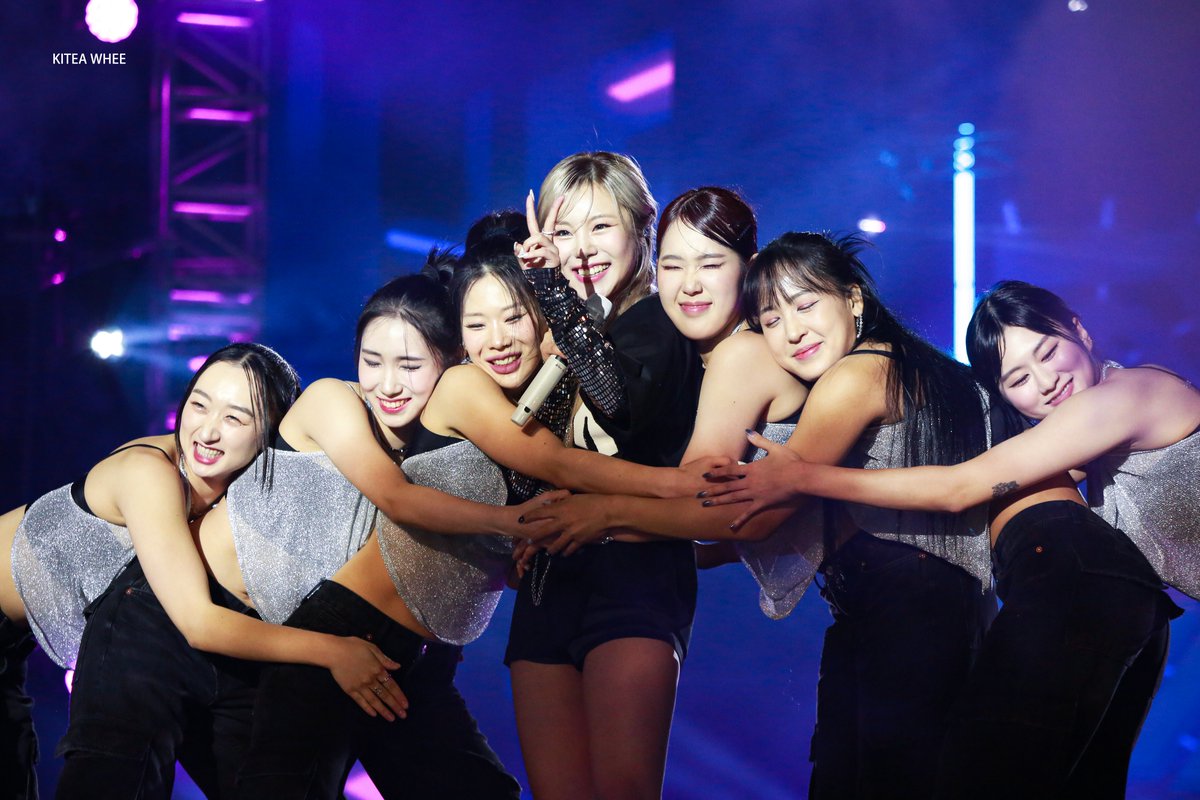 KiteaWhee's tweet photo. 231223 타이난 크리스마스 록 콘서트
우리 내년 또 만나요~~🤍

#휘인 #WHEEIN #마마무 #MAMAMOO https://t.co/wi66gbUxJ6