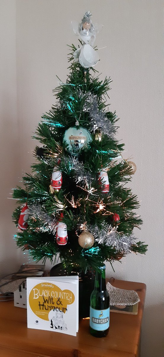 AlanWal81489059's tweet photo. @ManningOfficial Happy Christmas from the Black Country Katy https://t.co/RuYR5zOY9R