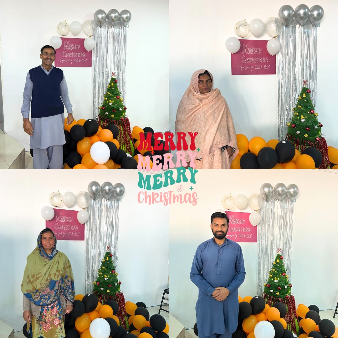 ndu_csc's tweet photo. 🎄✨ We Wish you a Merry Christmas 🎅🏽🌟 

Embracing the festive spirit, we threw a Christmas bash that sleighed all expectations! 🎁❄️ We got to celebrate the magic of unity and the incredible contributions of every soul shaping our nation. 🌍🤝
 #MerryAndBrightCelebration https://t.co/YoKyE22Hzm