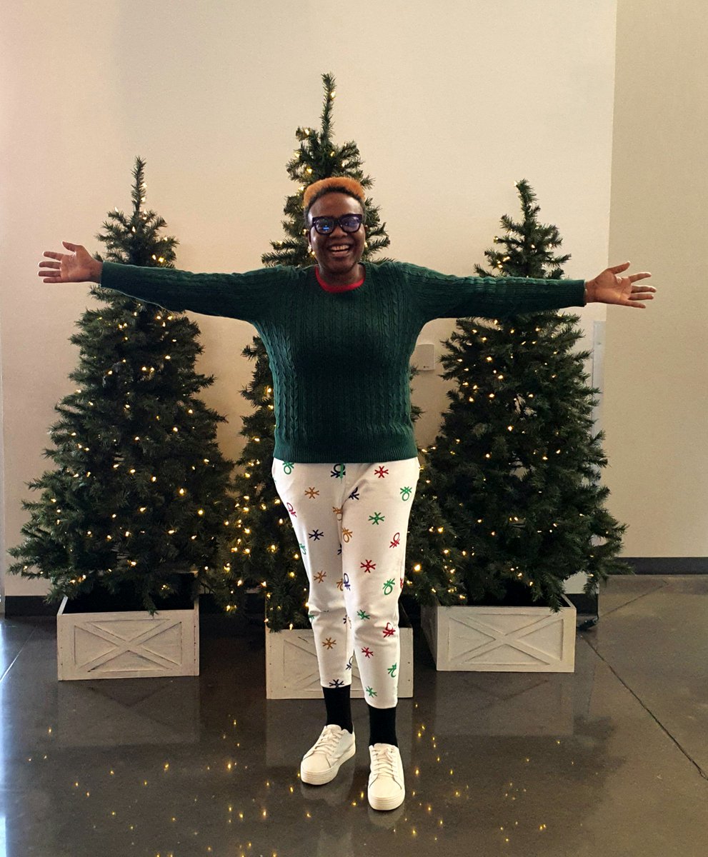 subomiplumptre's tweet image. Let's spread joy, one holiday smile at a time. Merry Christmas to everyone! 🎄

#ChristmasMagic #MiddleclassWealth #Africa #Diaspora