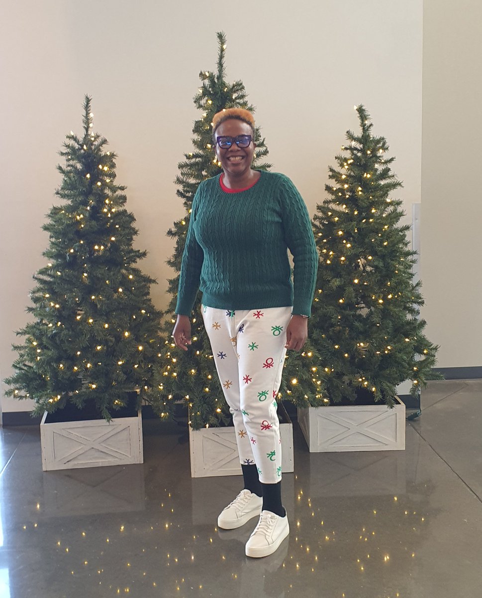 subomiplumptre's tweet image. Let's spread joy, one holiday smile at a time. Merry Christmas to everyone! 🎄

#ChristmasMagic #MiddleclassWealth #Africa #Diaspora