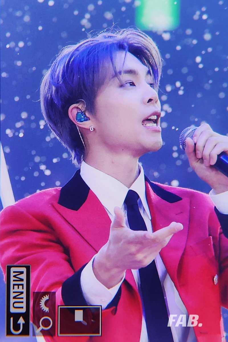 fabulous0209's tweet photo. 231225 가요대전 PREVIEW

❄️

#쟈니 #JOHNNY 
#NCT127 #NCT https://t.co/L9Pv3nMm3K