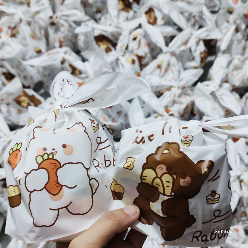 preycc1's tweet photo. "To our 100 little elves, may your Christmas be filled with sugar, spice, and everything nice!" Merry Christmas! 🍭🎄🎁

#CCTechProject | 3J Print and Lamination Services https://t.co/tyd1rHFl5g