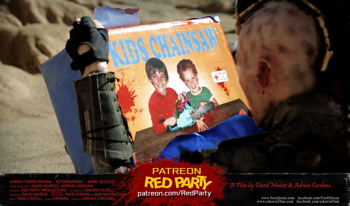 Esperamos que Santa se haya portado tan bien como con Pirado y os haya traído buenos regalos. El nuestro: el film sin censura en el enlace.

We hope Santa has been as good as with Looney and has brought you good gifts. Ours: the uncensored brutal film at the link.