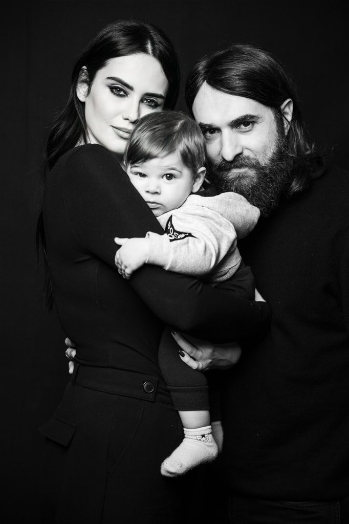 Buon Natale a tutti voi da me, il mio <a href="/filograziani/">LuckyBeardCryptoMan</a>, il nostro Ludovico e ovviamente anche Goffredino ❤️🎄🎅🏼 Che questa festa sia colma di gioia, serenità e momenti speciali con le persone che amate. Auguri a tutti voi! 🌟