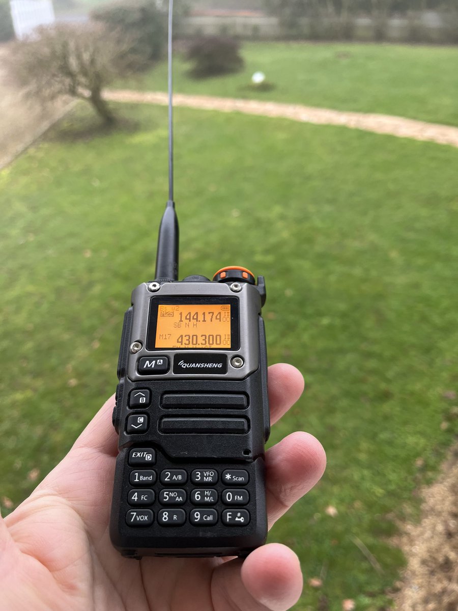 maxime_manceau's tweet image. First contact on #FT8 with #UVK5 and 38cms antenna + iFTx app on iPhone. Distance 107kms 😜