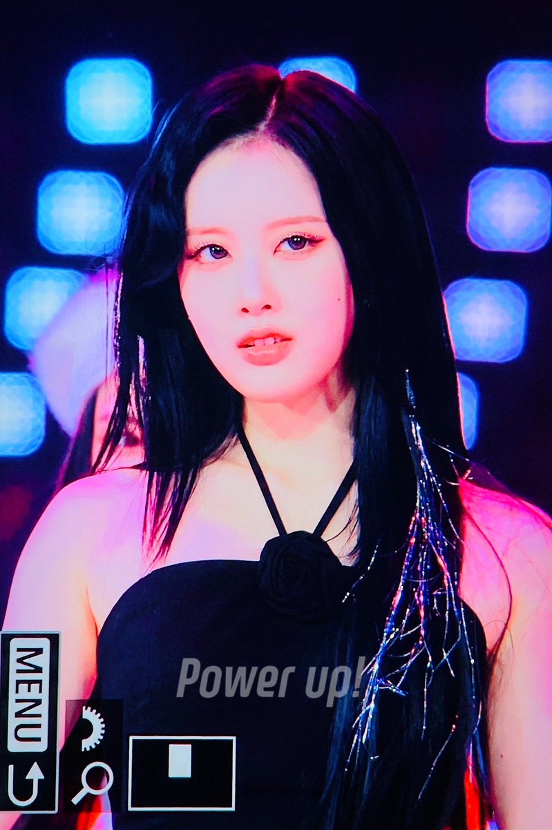 231225 바로이거지예༼;´༎ຶ ۝ ༎ຶ༽ 
#스테이씨 #시은 #STAYC #SIEUN