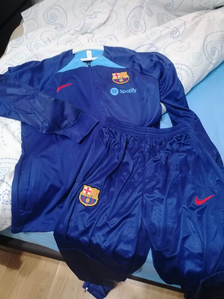 BlancoCxC's tweet photo. Regalo de Papá Noel para mí sobrina. Muchas gracias @Sr_Twisted por todo lo que has tenido que ver en ello... Seguimos en contacto. https://t.co/XKzoFqBC5O