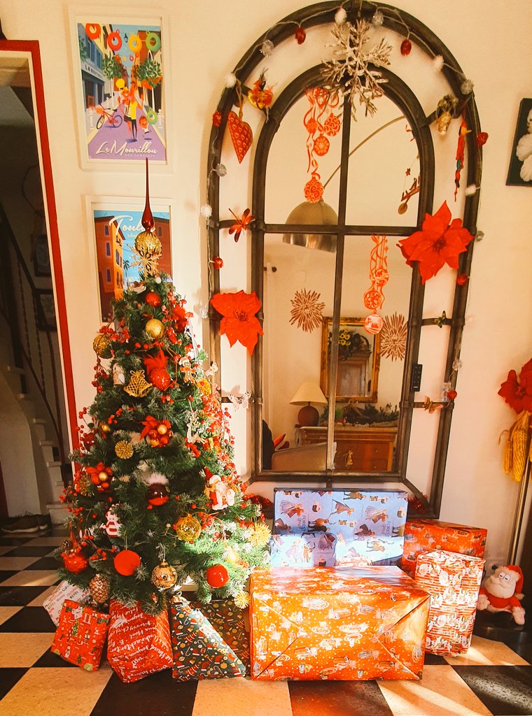 twistertiti27's tweet photo. Ho ho !! Bonjour, bonjour !!
Fêtes de Noël 🎅🎄
#ActeII 🎁✨️🎊
La meute ne va pas tarder..
Une bonne journée à Tous, prenez soin de Vous.. des Vôtres et des Autres 🙏 https://t.co/fGPQkGIUbK