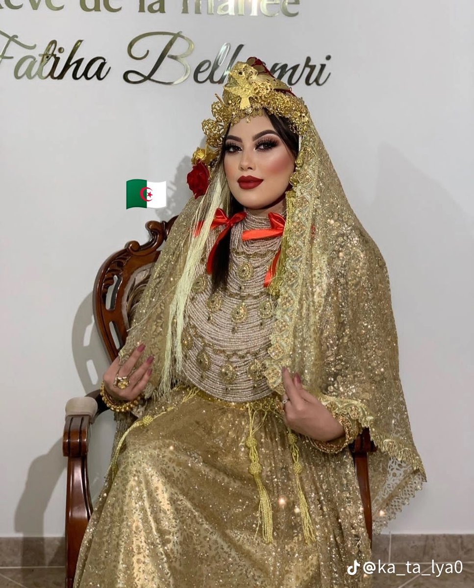 heritagedz's tweet photo. La Tegrifa  une pièce emblématique de l’habillement traditionnel algérien trouve ses origines dans la région de Mostaganem située dans le nord-ouest de l’Algérie. Cette tenue souvent associée à l’élégance et au raffinement est typiquement portée lors des mariages https://t.co/PNMJoy0W6c