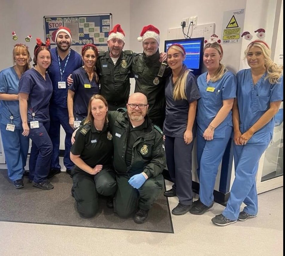 Helen Eckersley (@heleneckersley) on Twitter photo Healthcare doesn’t close. Wishing these amazing people (from all teams across the Wigan system) a very happy Christmas especially our own Liaison Team.
<a href="/GMMH_NHS/">Greater Manchester Mental Health</a> Healthcare doesn’t close. Wishing these amazing people (from all teams across the Wigan system) a very happy Christmas especially our own Liaison Team.
<a href="/GMMH_NHS/">Greater Manchester Mental Health</a>