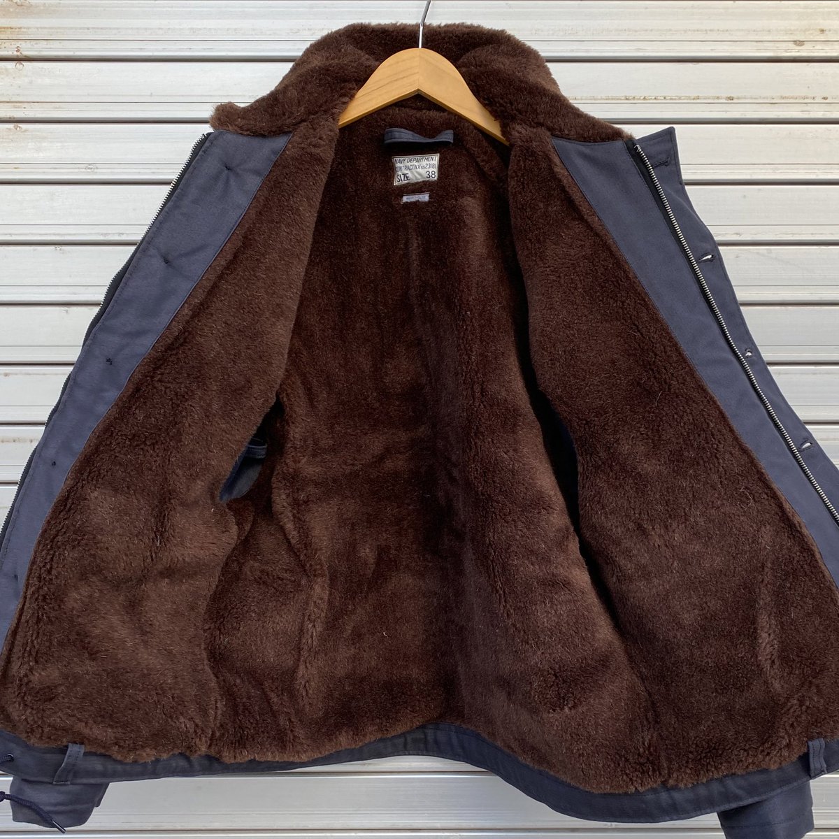soen_chitose's tweet image. #warehouse 
#n1
#deckjacket 
#navy 
#アルパカライニング