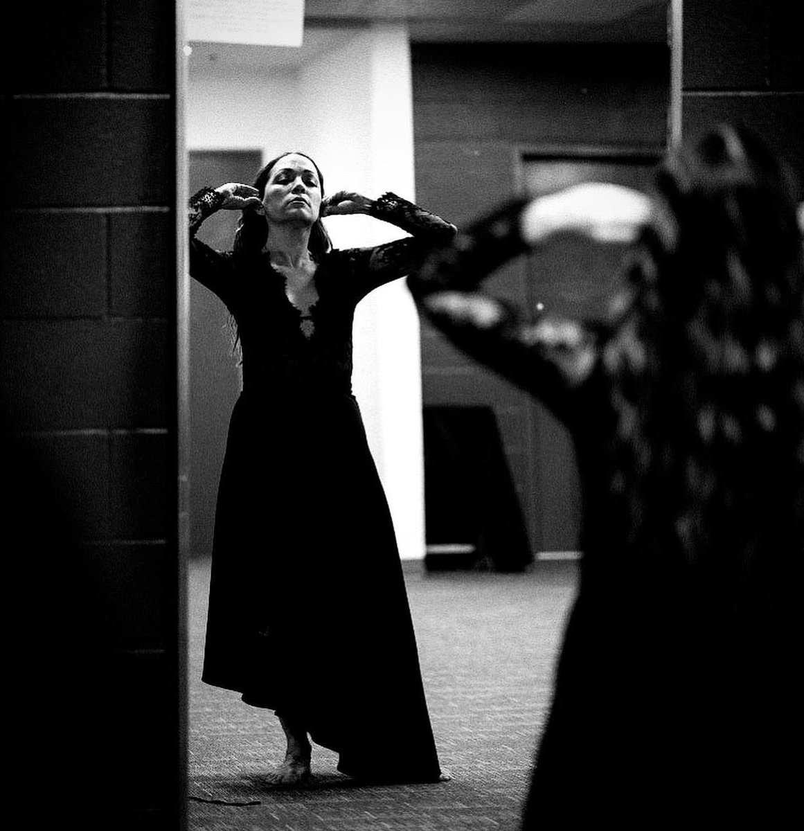 De parte de NataliaLAcharte les deseamos una Feliz Navidad a todos ustedes, pásenla increíble y junto a sus familiares. 🎄🩷