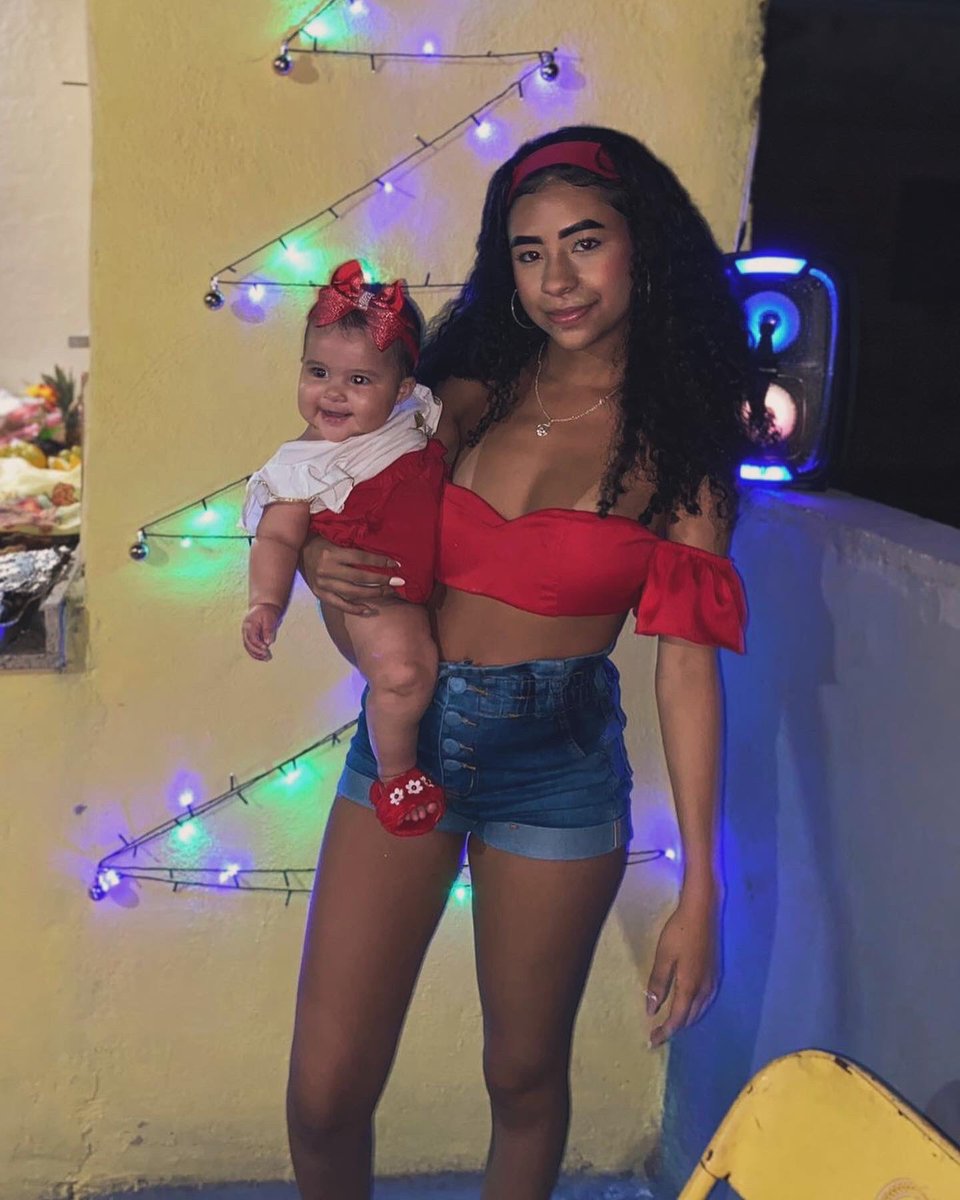 Adriele_bjs's tweet photo. Primeiro natal ao seu lado e sem dúvidas o melhor de todos ❤️ https://t.co/97TjHQDrjY