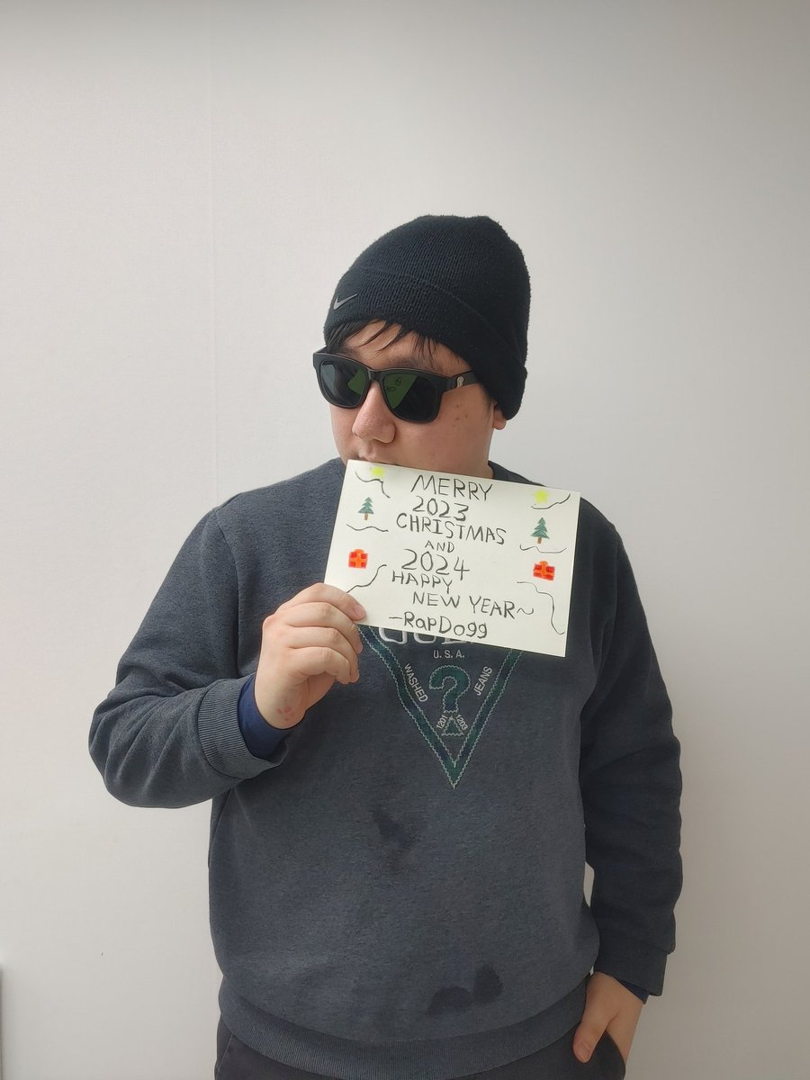 OfficialRapDog3's tweet photo. Merry Christmas 🎄☃️ https://t.co/OOqFD7IS1i